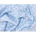 Ткань Gütermann Blooms (белый цветочный орнамент на голубом) - Фото №1