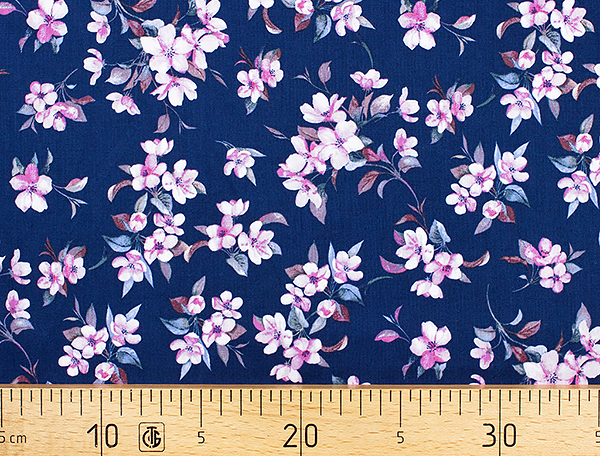 Ткань Gütermann Blooms (веточки с мелкими цветами на синем) 