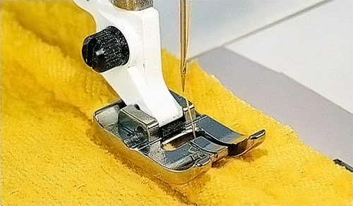 Лапка для вшивания шнура 