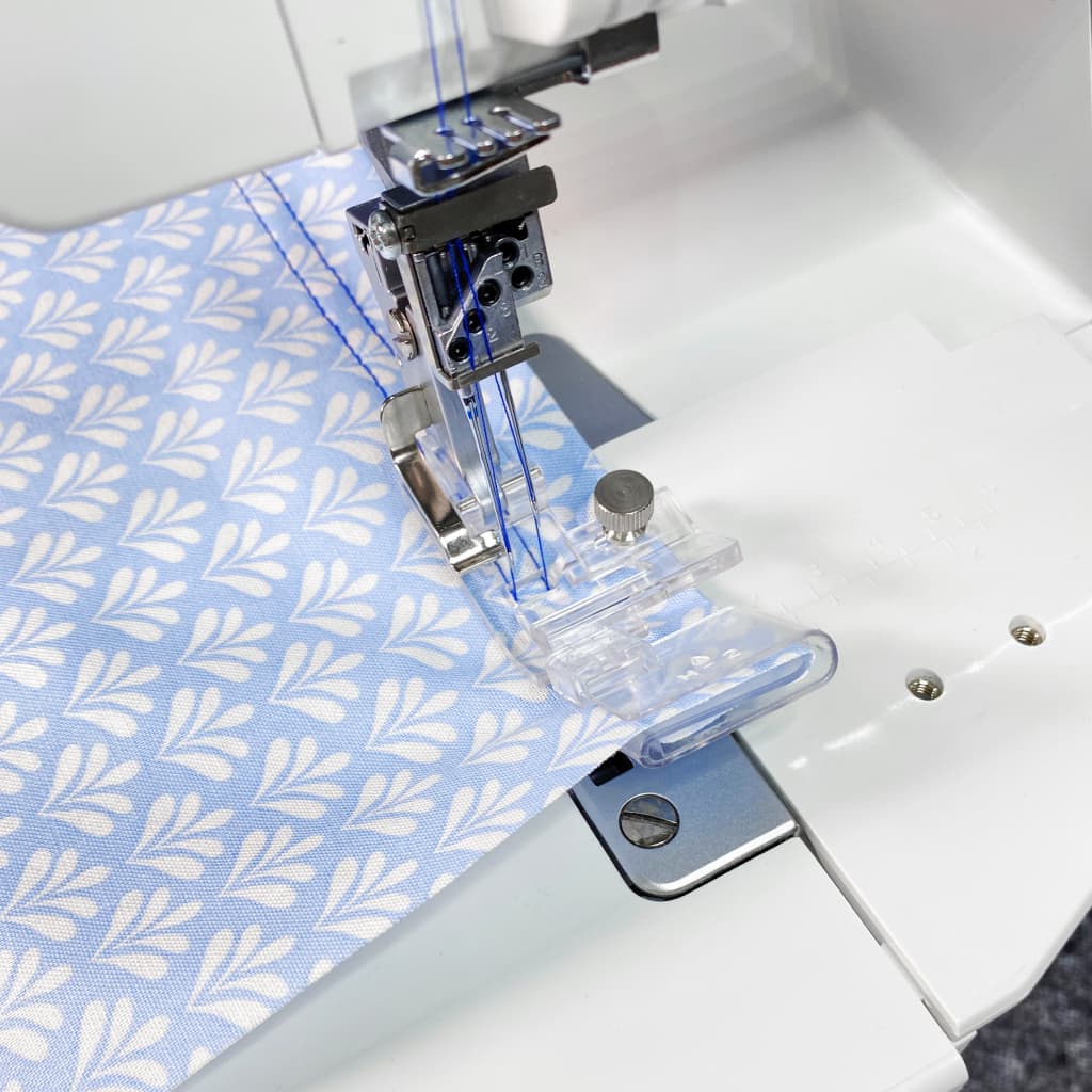 Лапка с направителем для подгибки для Family ML 750 Pro и ML 950 Pro