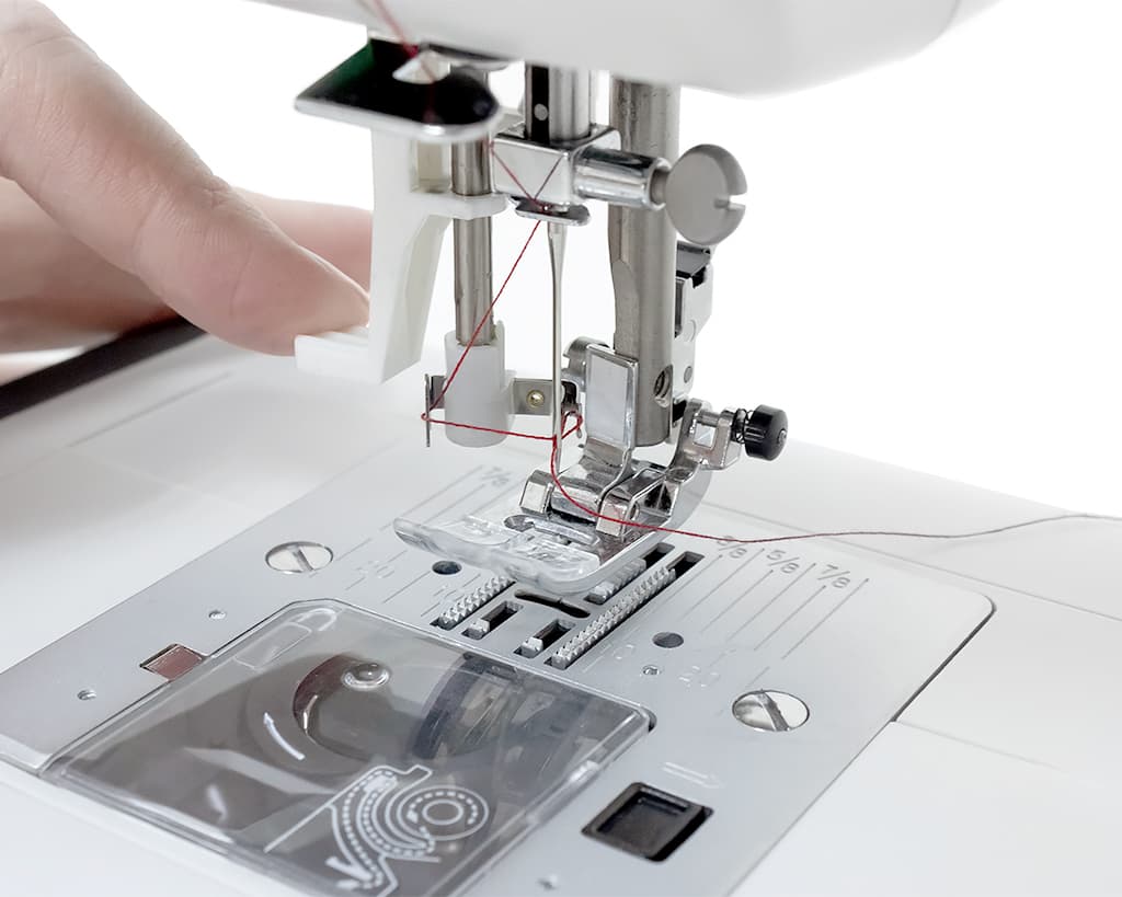 Швейная машина с микропроцессорным управлением Family 400 Pro - №5