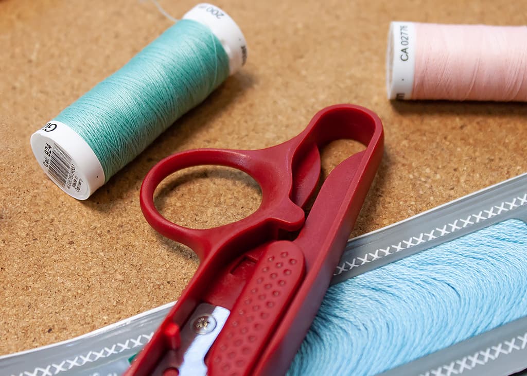 Ножницы Family для подрезки ниток 12 см - №6