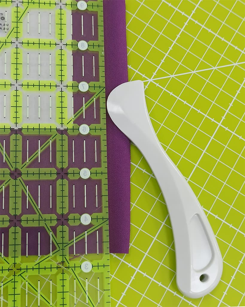 Устройство для нанесения разметки и формирования сгибов - №4