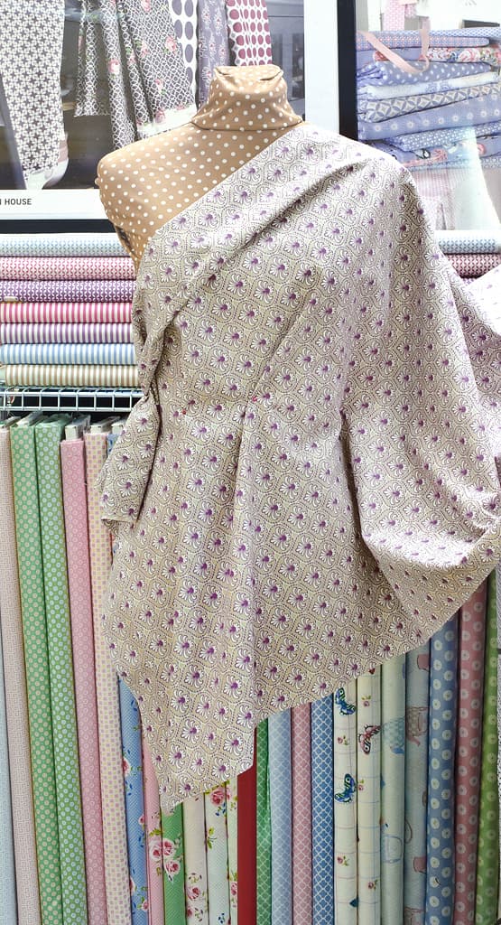 Ткань Gütermann French Cottage (серо-бежевый/ажурный рисунок) - №2