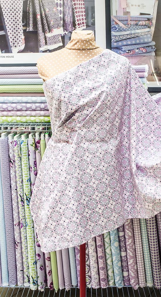 Ткань Gütermann Notting Hill (розовый/абстрактный узор) - №2