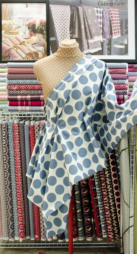 Ткань Gütermann Fenton House (большой голубой горох) - №2