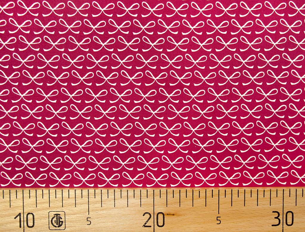 Ткань Gütermann Fenton House (красный в белые бантики)