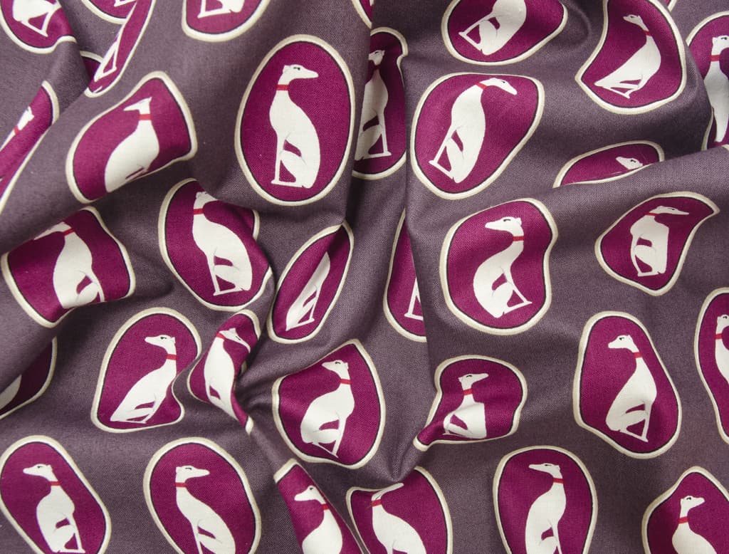 Ткань Gütermann Fenton House (сливовый/собака в рамке) - №1