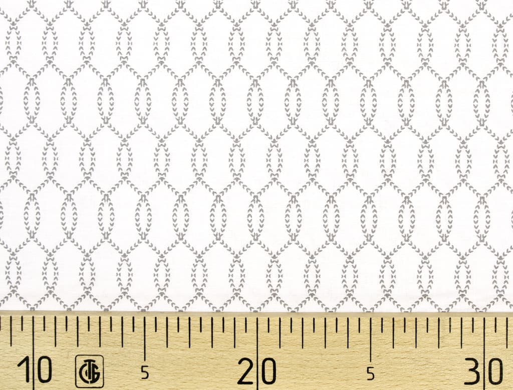 Ткань Gütermann Long Island (белый/ажурный серый рисунок)