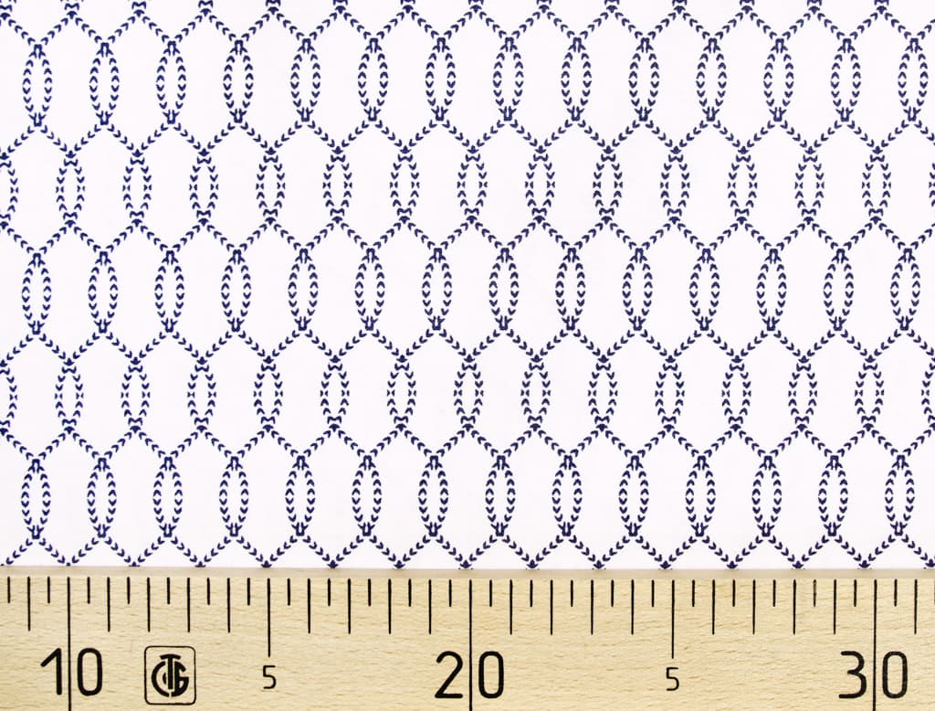 Ткань Gütermann Long Island (белый/ажурный синий рисунок)