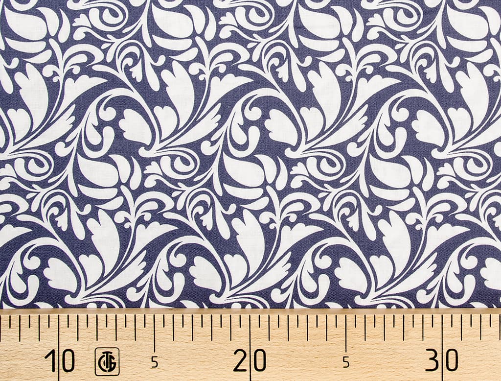 Ткань Gütermann Long Island (синий/белые цветы)