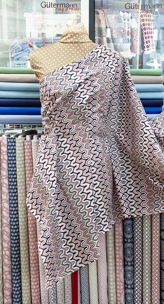 Ткань Gütermann Marrakesch (зиг-заг дымчато-розовый с синим) - №2