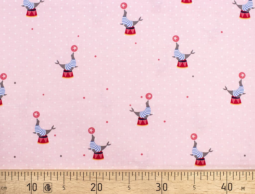 Ткань Gütermann Circus (морской котик на розовом)