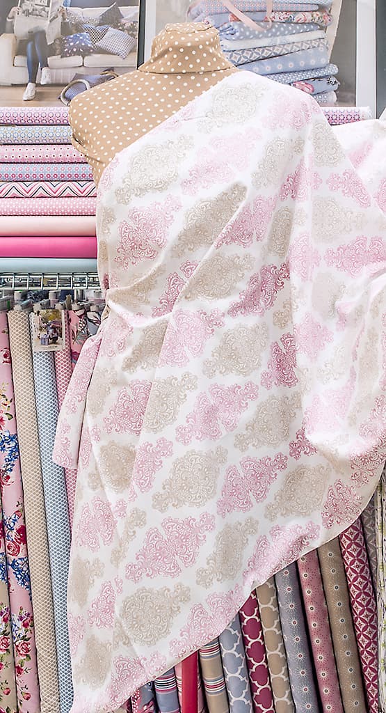 Ткань Gütermann Portofino (розовый и бежевый ажурный узор на белом) - №2