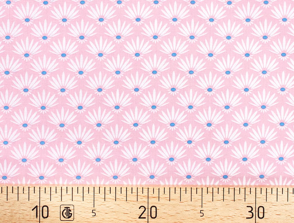 Ткань Gütermann Blooms (белый цветочный орнамент на розовом)