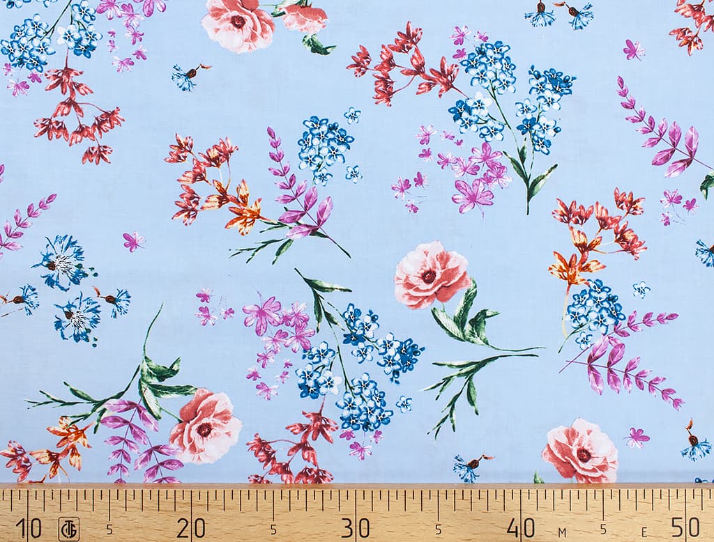 Ткань Gütermann Blooms (разнообразные цветы на голубом)