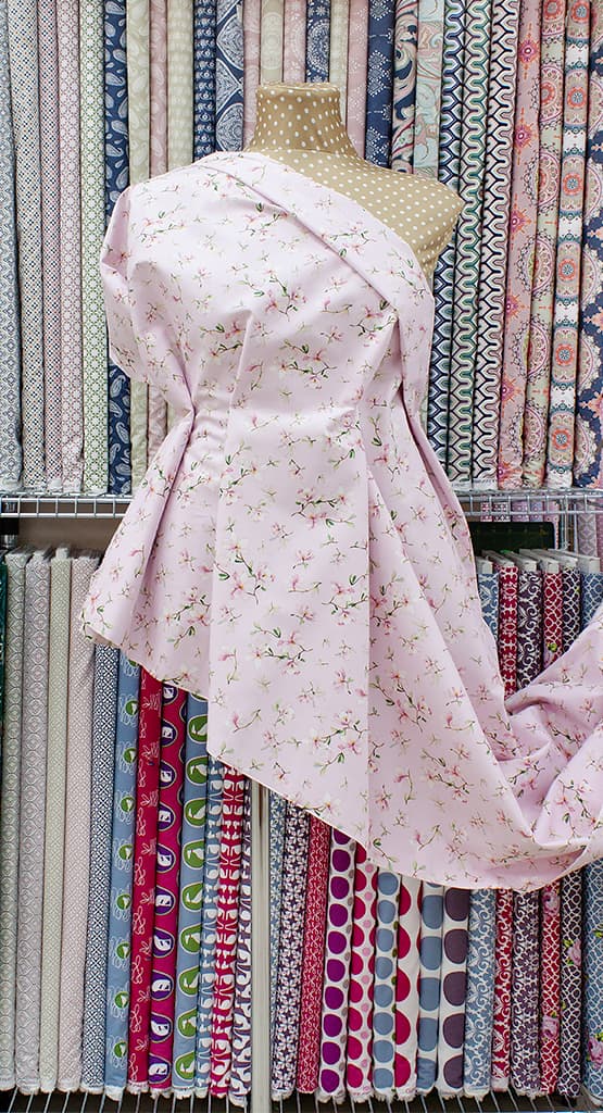 Ткань Gütermann Cosy Mood (веточки с цветами на розовом) - №2