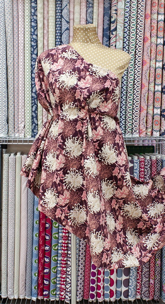 Ткань Gütermann Elegant Spirit (хризантемы на бордовом) - №2