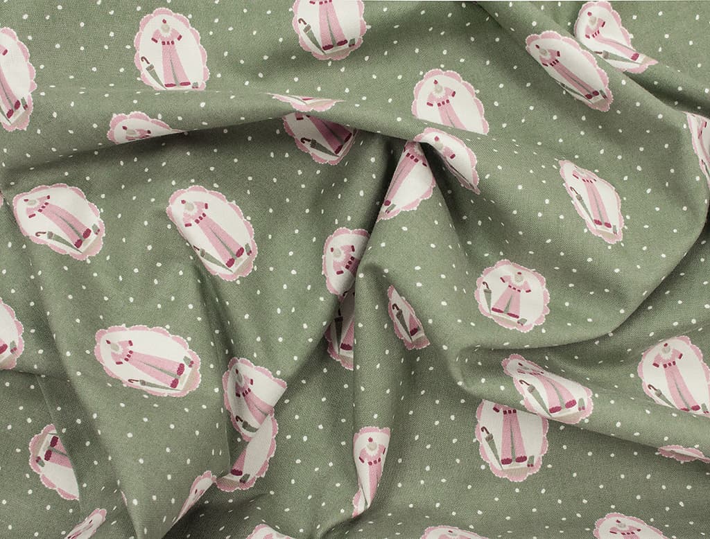 Ткань Gütermann Pemberley (манекен на зеленом) - №1