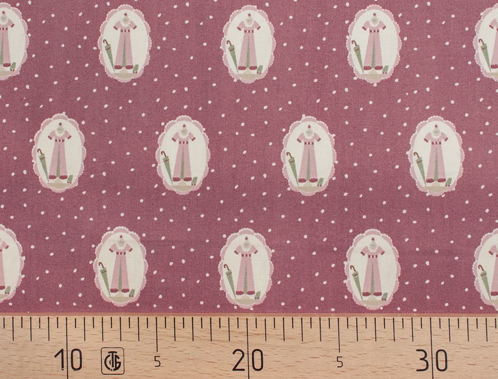 Ткань Gütermann Pemberley (манекен на бордовом)