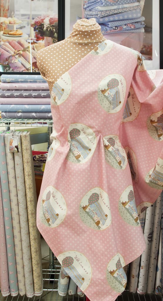 Ткань Gütermann With Love (темно-розовый/домик) - №2