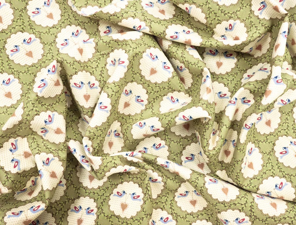 Ткань Gütermann Lizzy's Garden (птицы с сердцем на оливковом) - №1