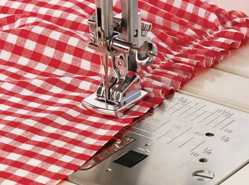 Лапка  для сборок для машин с вертикальным челноком