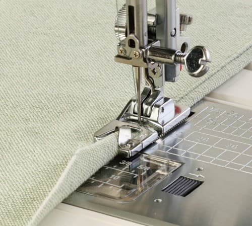 Лапка для ролевой подрубки 2мм для машин с вертикальным челноком