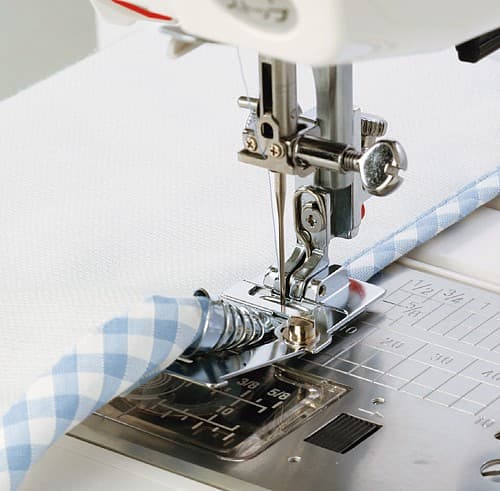 Лапка для окантовки косой бейкой для машин с вертикальным челноком