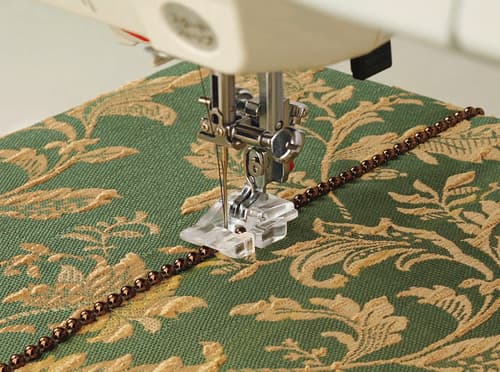 Набор лапок для пришивания бисерной нити диаметром 2 и 4мм для машин с горизонтальным челноком - №1