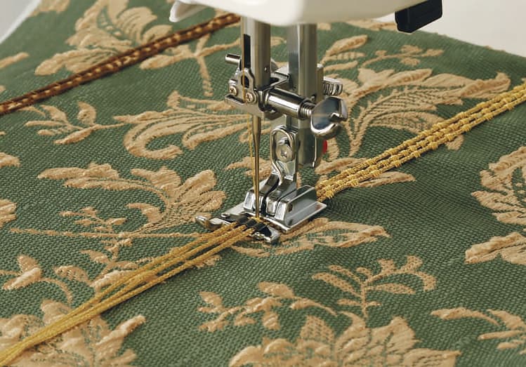 Лапка для пришивания шнура с 3 направляющими (для машин с шириной строчки 9мм) - №1