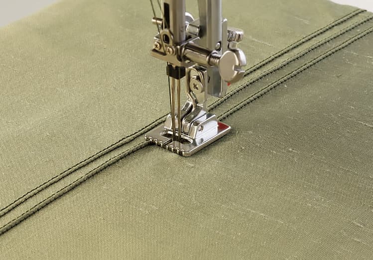 Лапка для защипов c 7 желобками (для машин с шириной строчки 9мм) - №1