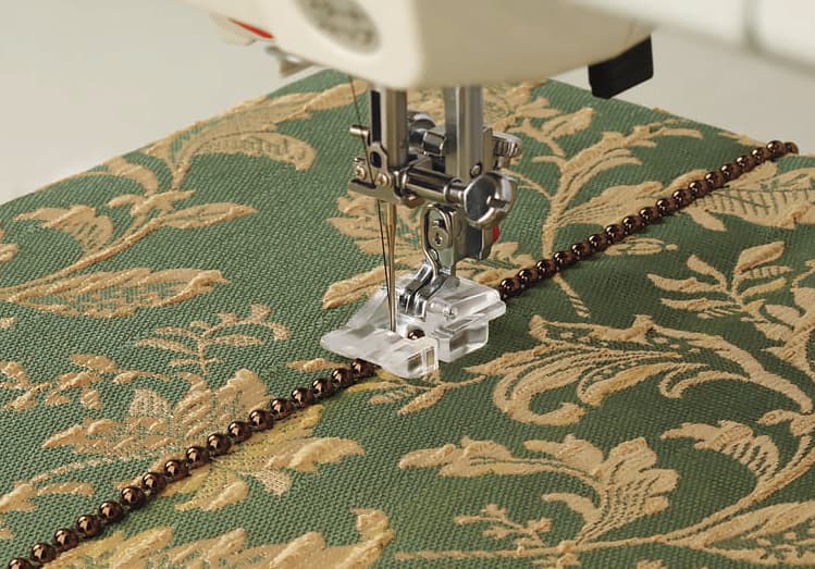 Лапка для бисерной нити диаметром 4мм (для машин с шириной строчки 9мм) - №1