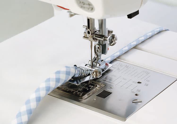 Лапка для окантовки косой бейкой (для машин с шириной строчки 9мм) - №1