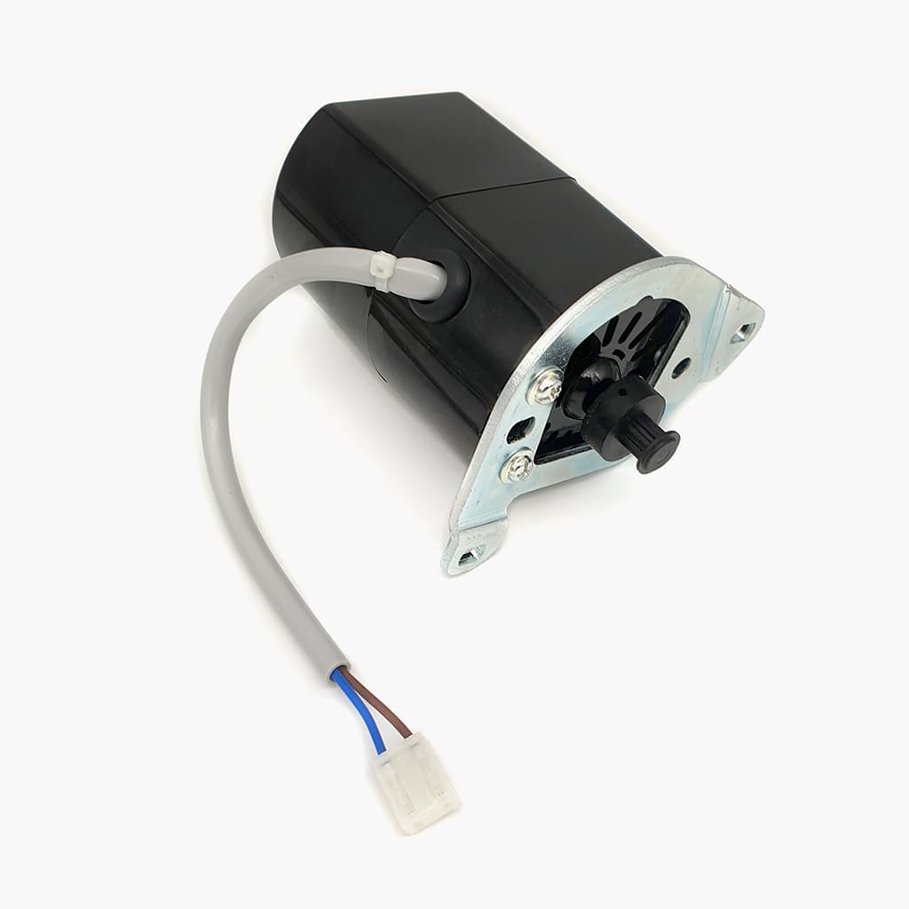 M2138  Мотор YM-260-9\220v\90w ,крепл по сторонe/Janome 23 X,U,2324,6125,4123,8124E,Р-118