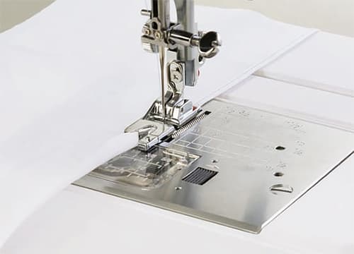 Лапка для ролевой подрубки 2-3мм для машин с вертикальным челноком