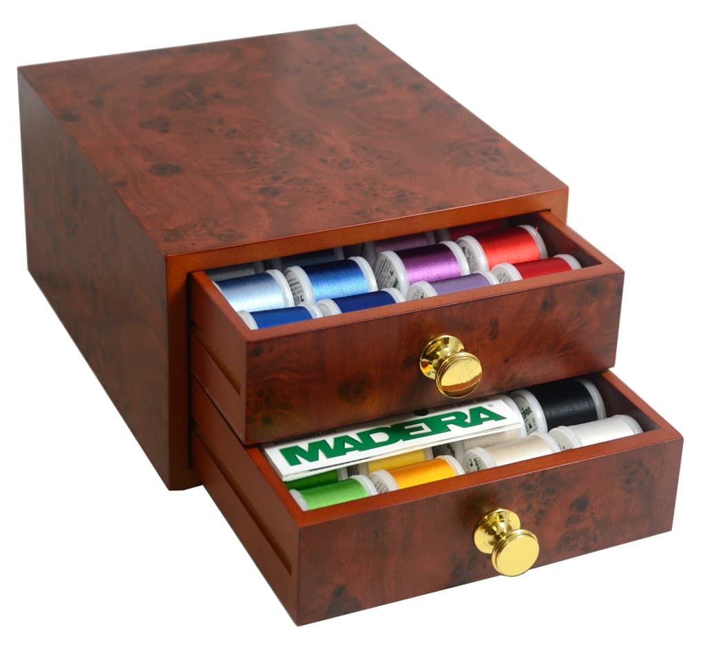 48 катушек Rayon равномерной окраски по 200м в шкатулке Подарочный набор вышивальних ниток Madeira Rayon