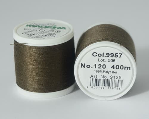 Madeira Aerofil №120 400м цвет 9957
