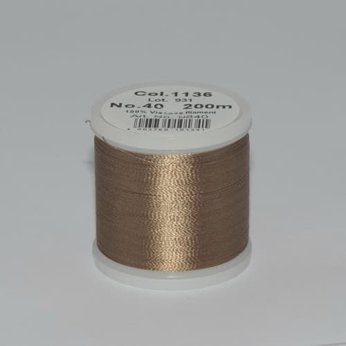 Madeira Rayon №40 200м цвет 1136