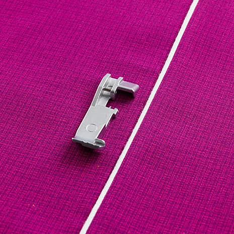 Лапка для вшивания канта