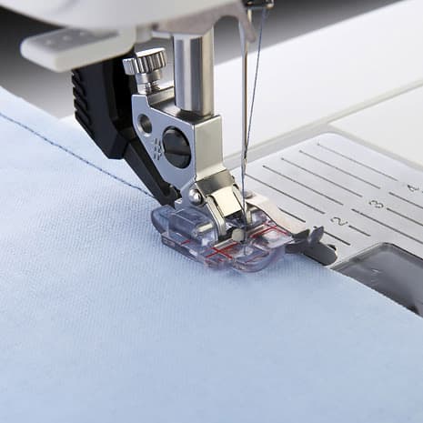 Прозрачная лапка для пэчворка с отметками через 1/4 дюйма с правым направителем IDT