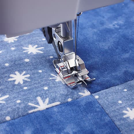 Лапка для простегивания с центральным направителем IDT