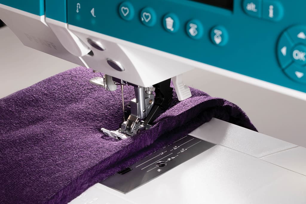 Швейная машина с микропроцессорным управлением Pfaff Ambition 620 - №3