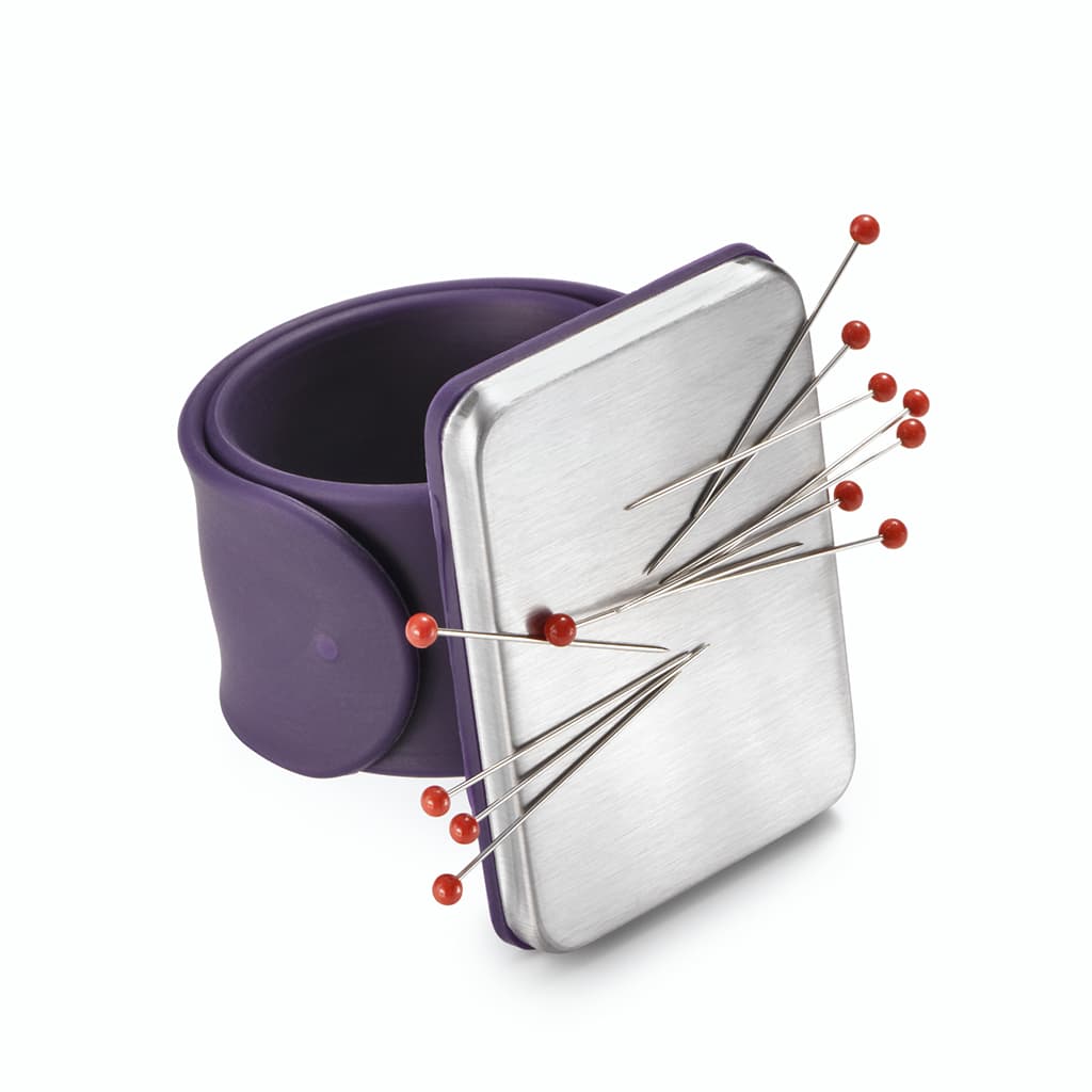 Игольница на руку магнитная, фиолетовая - №2