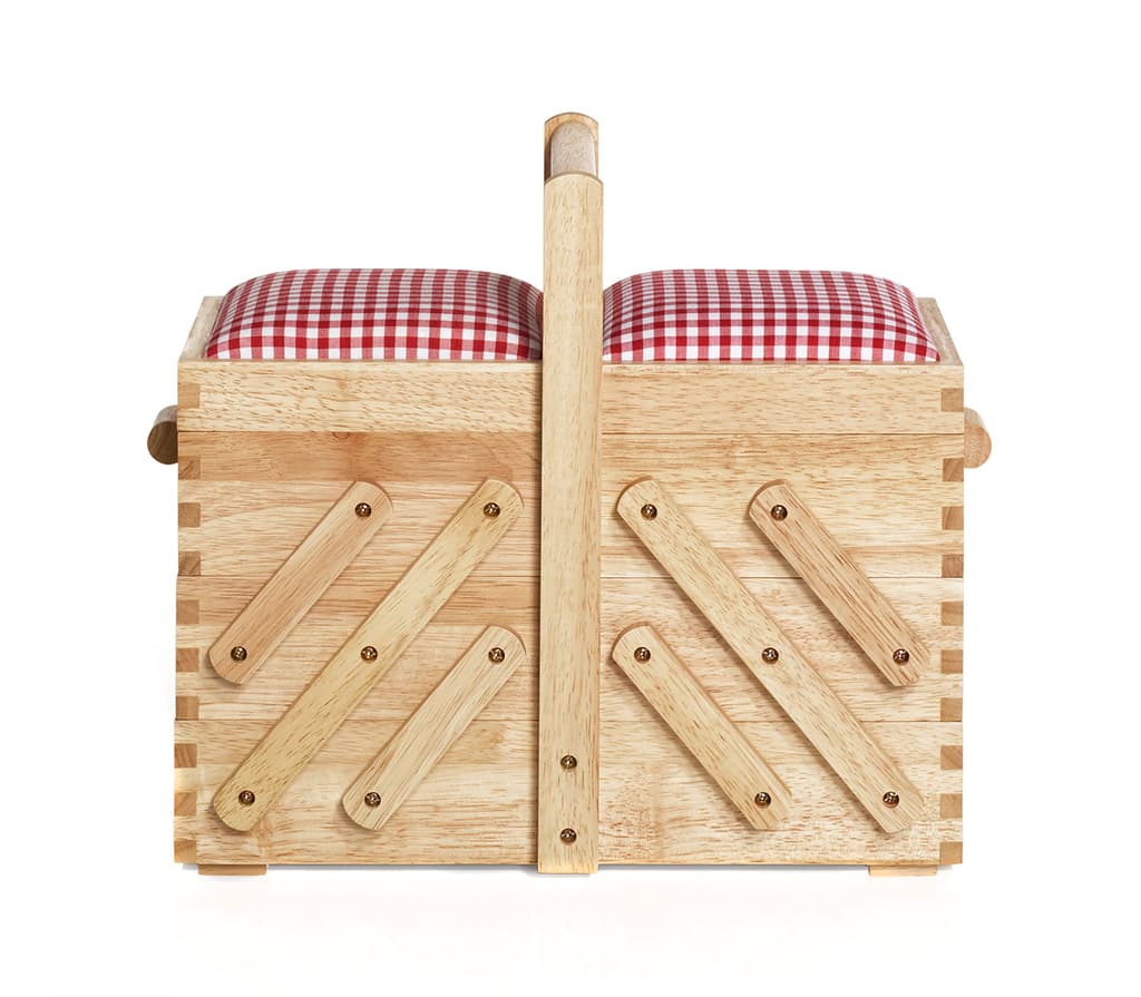 Шкатулка для рукоделия M (36х19х30), дерево светлое, крышка с тканью