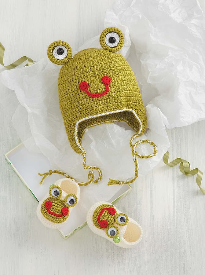 Кючук Севде Милые шапочки и пинетки для малышей. Вяжем крючком - №3