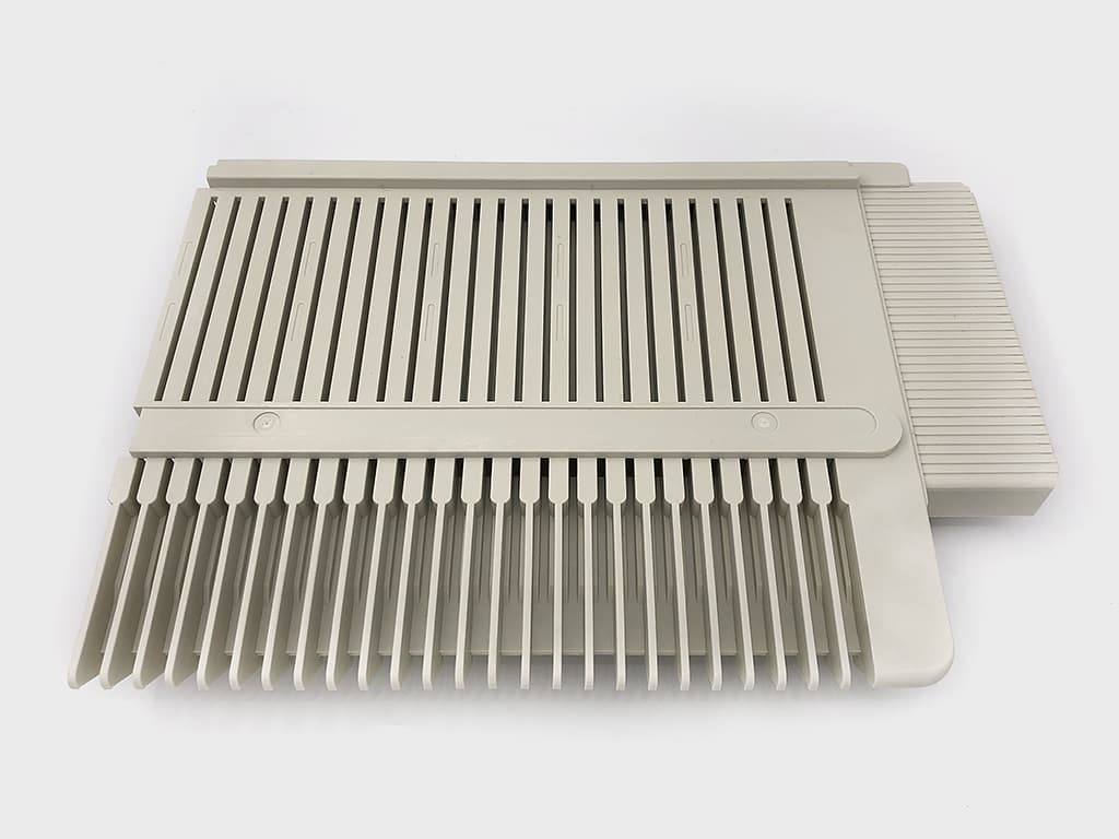 Игольница правая часть LK150