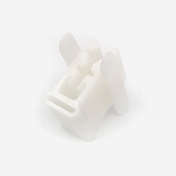 Держатель нитенаправителя SK270/280/830/840/860/ 155/YC6