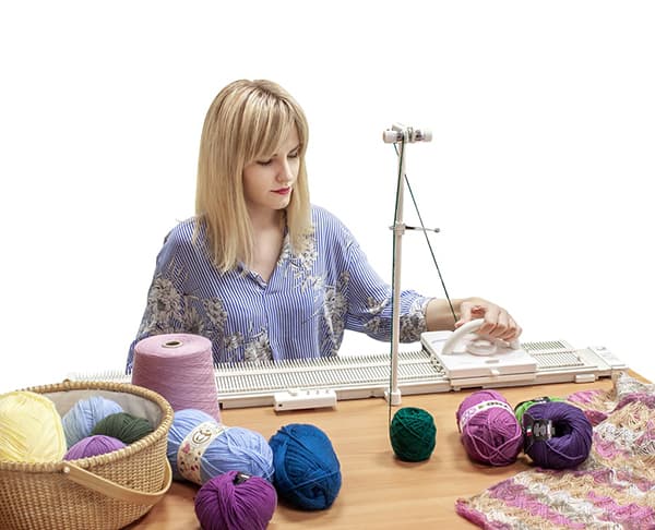 Однофонтурная вязальная машина 4 класса Silver Reed LK150