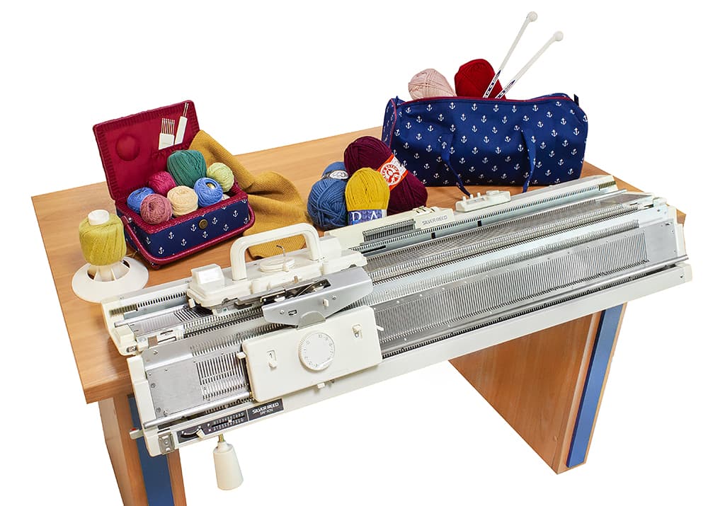 Двухфонтурная перфокарточная вязальная машина 5 класса Silver Reed SK280/SRP60N